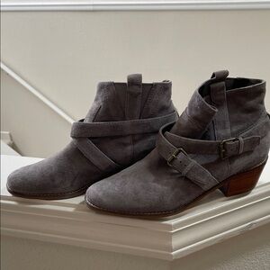 Cole Haan Gray Suede Ankle Booties 8.5 M